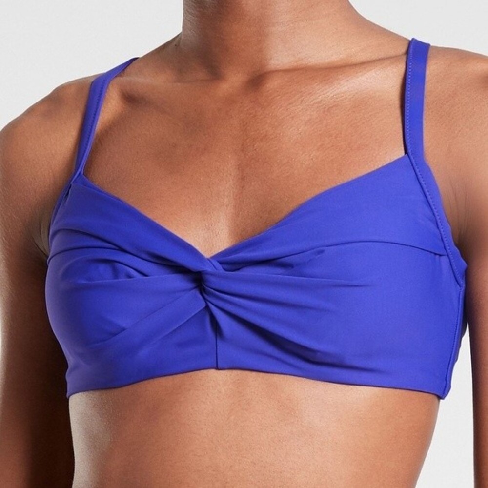 Athleta Swim Top 32 D/DD